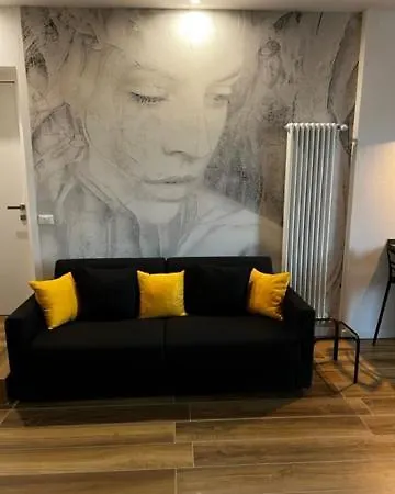 La Dama *